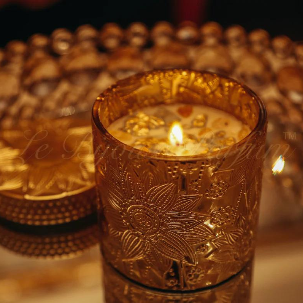 Royal Allure Oud Candle